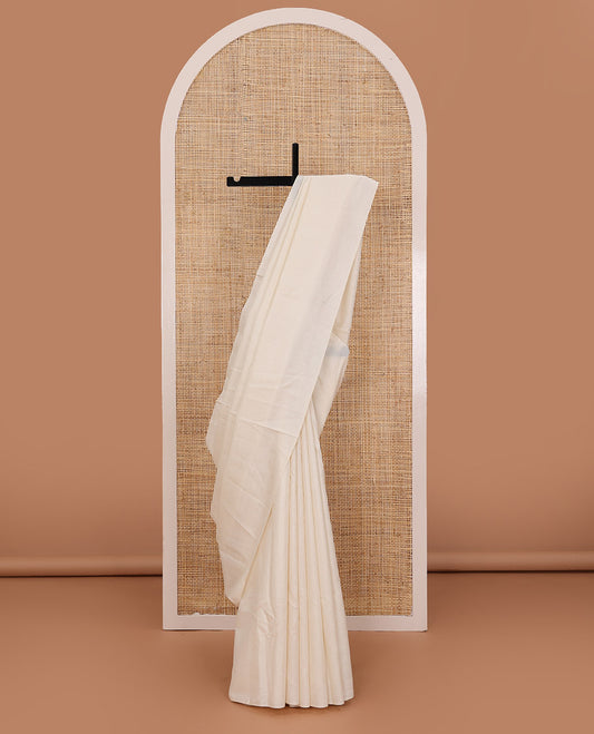 Borderless enthralling white plain saree