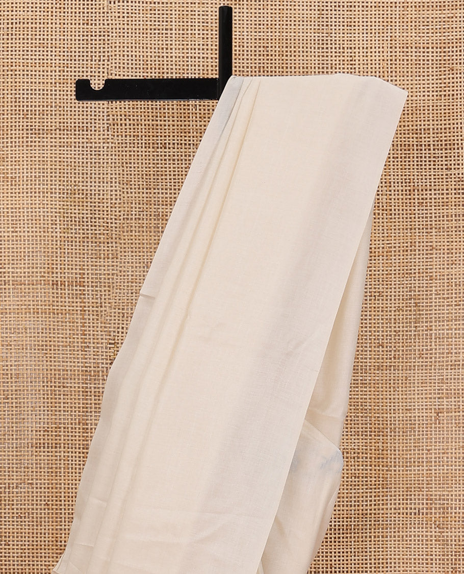 Borderless enthralling white plain saree