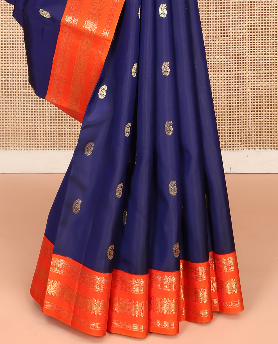 Blue Vasundhara Silk Saree, Enriched with Manga Buttas All Over Its Body, Complemented by Contrast Border of Mayil, and Yaanai Designs, Grand Pallu and Paired with a Contrast Blouse