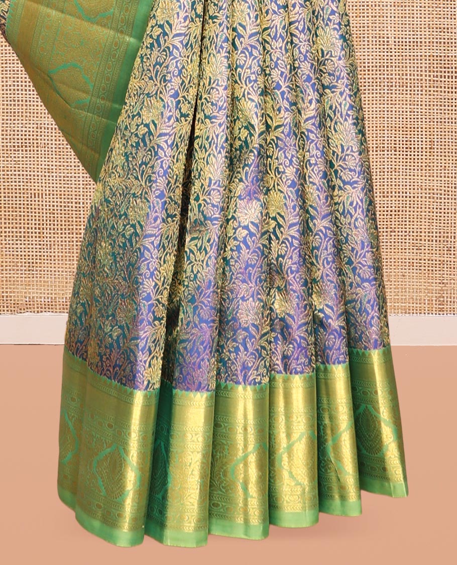 Blue Kanchipuram Wedding Silk Saree, Adorned with Floral Jaal Jacquard Design, a Contrast Border of Rekku, Kathir, and Kodi Visiry Design, Jaal Pallu, and a Contrast Blouse