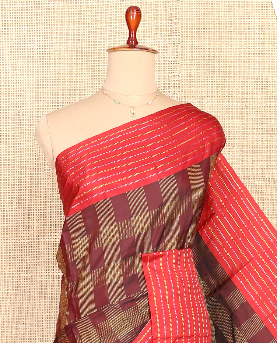 Maroon Aarani Silk Saree, Gleamed Up with Zari Checked Design All Over Its Body, Complemented by a Contrast Zari Striped Border, Zari Checked Design Pallu, and Paired with a Matching Blouse