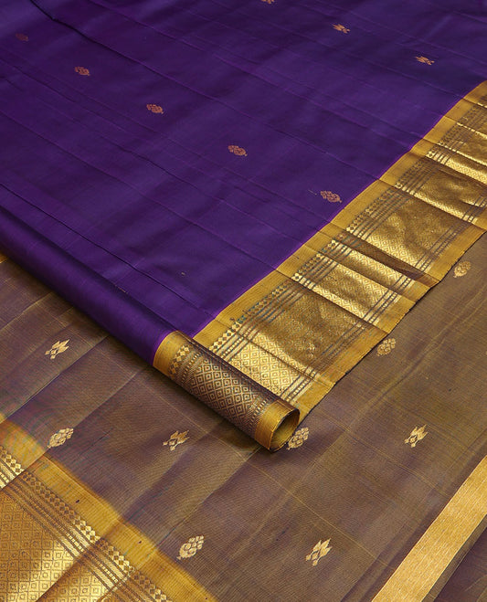 Blue zari buttas Kanchipuram silk saree, contrast one-sided border of panner sombu,banaras,muthu & mayil kann & zari design pallu