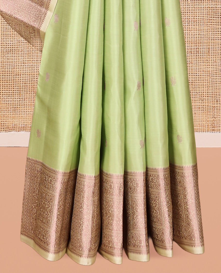 Green Mayil-Chakra Buttas Kanchipuram Silk Saree, a Contrast Border, Jaal Pallu, Matching Blouse