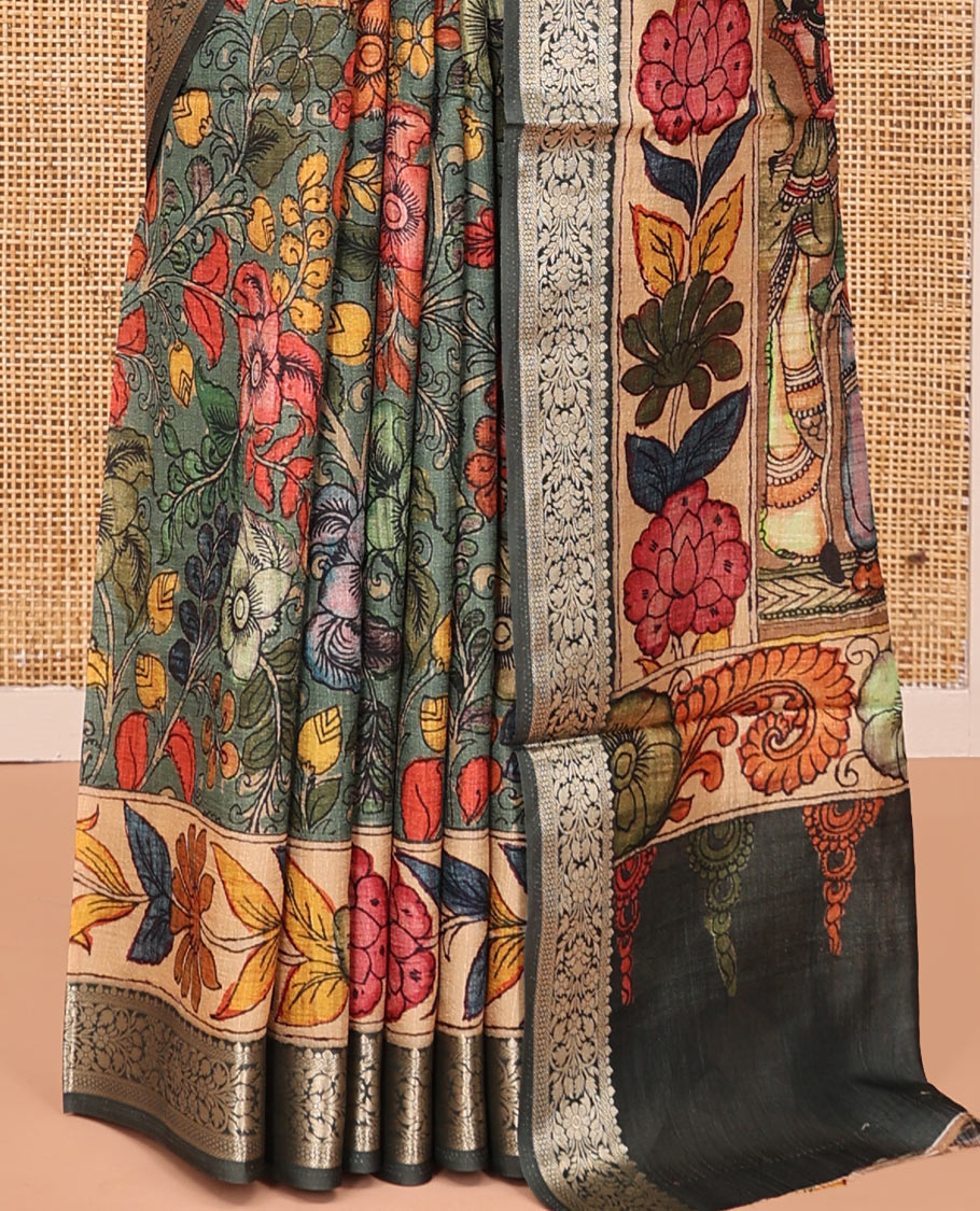 Grey Kalamkari Saree, Accentuated with Floral Vine Print, Complemented by Contrast Zari and Printed Border, Human Figurines Printed Pallu, and a Contrast Blouse