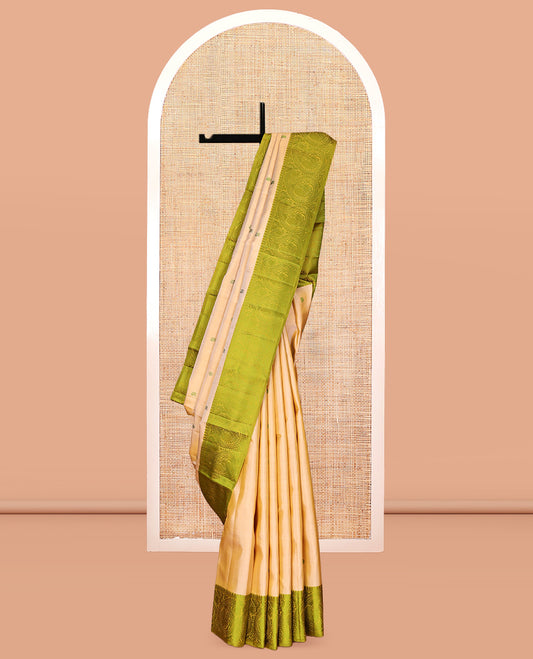 Sandal Mayil-Chakra Buttas Kanchipuram Silk Saree, a Contrast Arumbu Manga Border, Contrast Pallu and Blouse