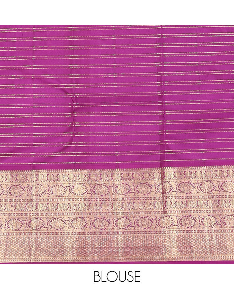 Parrot green zari designs silk saree, contrast ogee patterned pallu & border of thilakam mokku,kamalam,mayil, kodi visiry & mayil kann