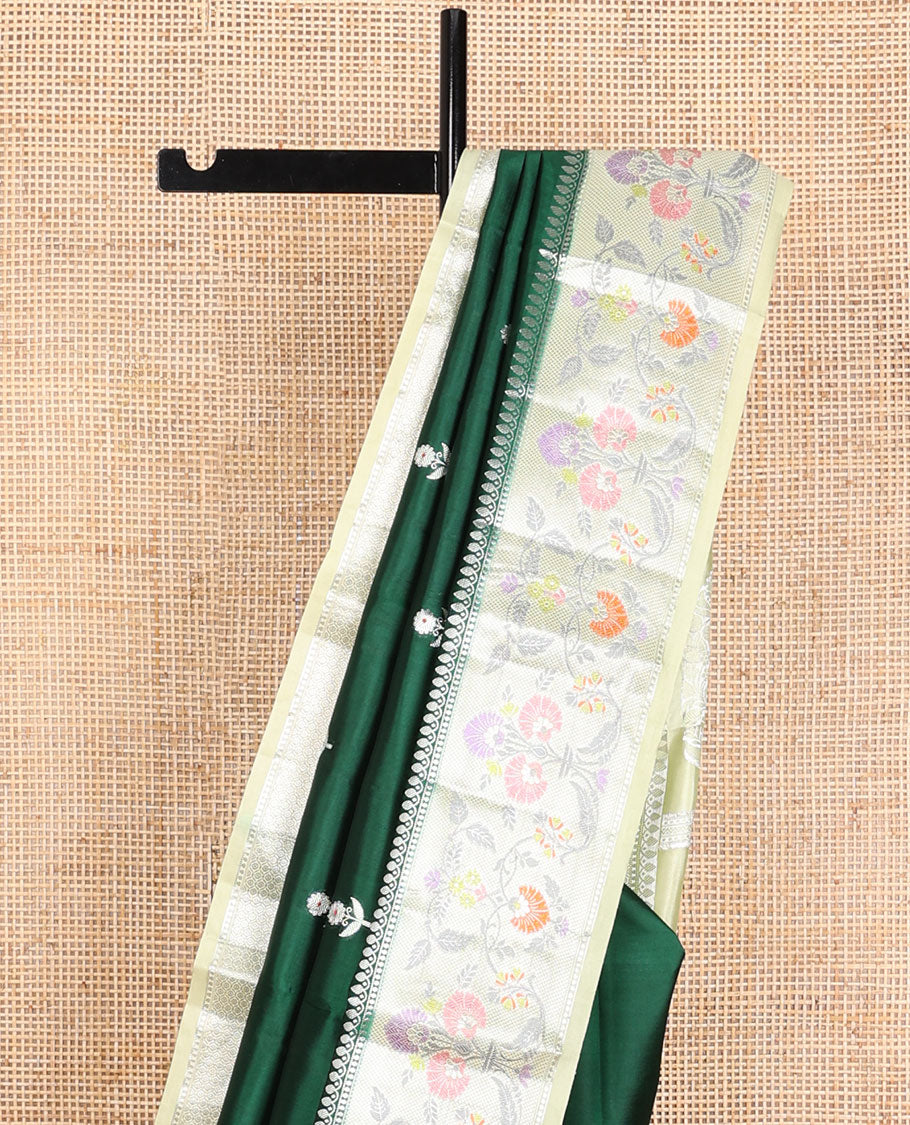 Green flower buttas raw mango silk saree, contrast zari border of floral meenalkari designs & zari design pallu