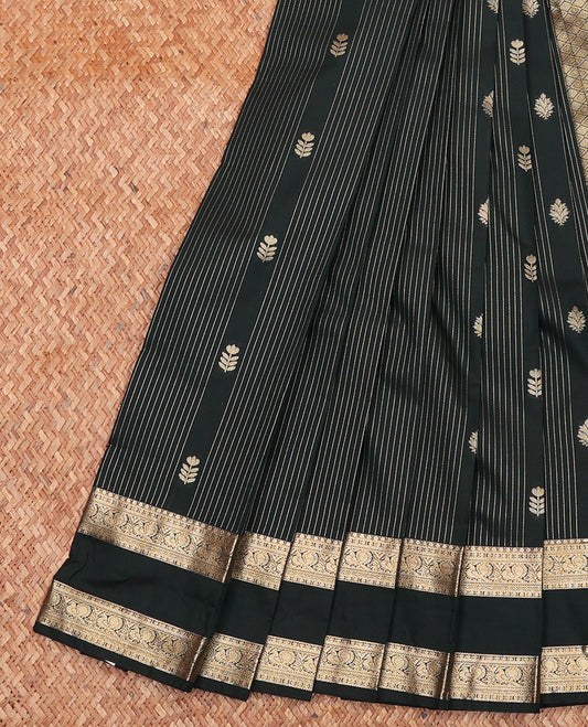 Green Budget Silk Saree, Enriched with Zari Buttas and Stripes All Over Its Body, Highlighted by Traditional Zari Designs Rettai Pettu Border, Gleaming Jaal Pallu and Paired with a Matching Blouse