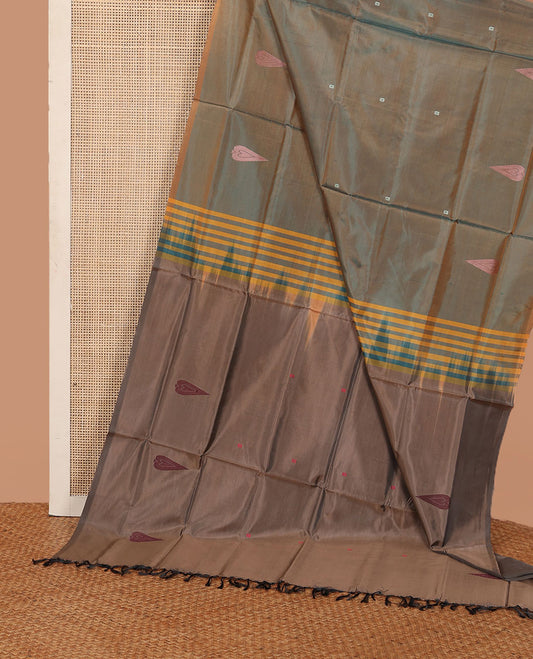 Borderless brown spade buttas banana pith saree, pallu of stripes and spade buttas
