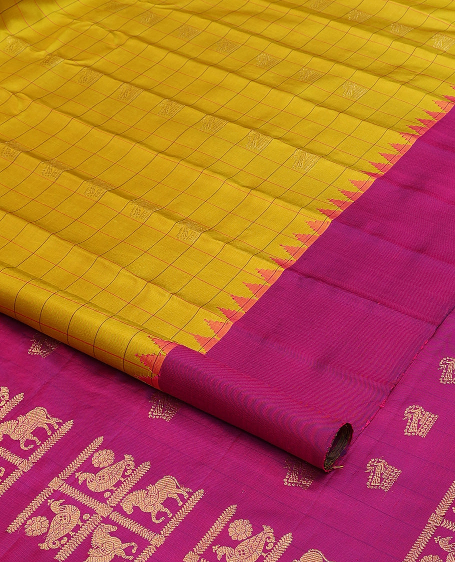 Green buttas enclosed checked gadwal silk saree, contrast thazampoo rekku plain border, and pallu of mayil, and kuthirai designs