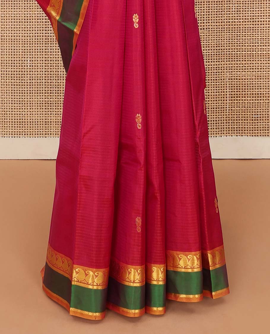 Pink striped Kanchipuram silk saree, contrast rettai pettu border of vanki manga, and kathir designs, and zari design pallu