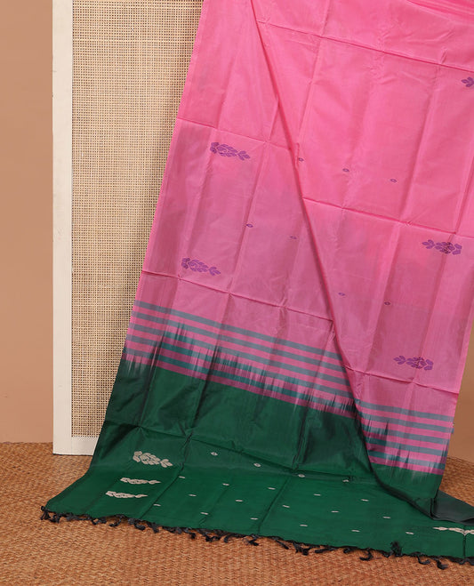 Borderless pink paisley buttas banana pith saree, contrast pallu of paisley buttas