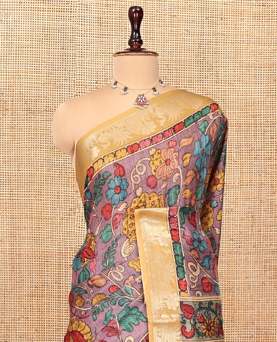 Purple Kalamkari Saree, Decorated with Floral Print, Complemented by Contrast Zari Border, Pallu of Fauna Motifs, and a Contrast Blouse