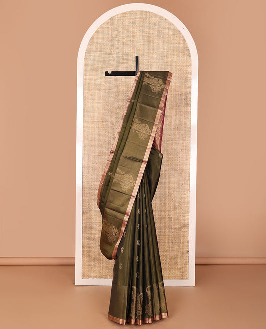 Green manga buttas soft silk saree, contrast kathir & bentex design piping border & pallu of Mughal-style floral designs