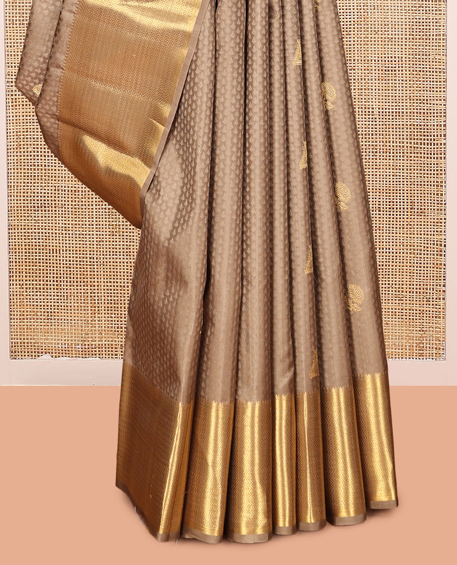 Gold Embossed-Zari Buttas Kanchipuram Silk Saree, a Vanki Zari Border, Grand Pallu, Matching Blouse
