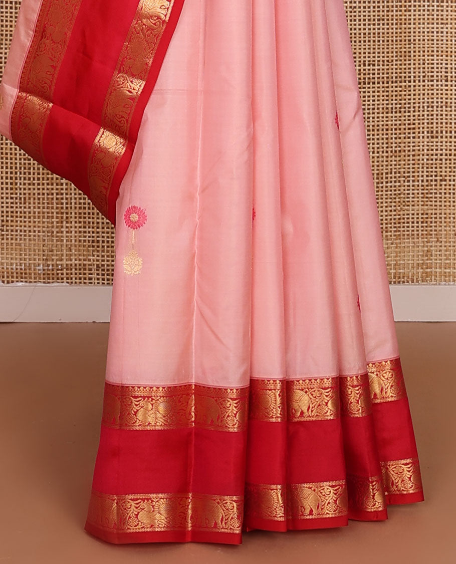 Peach Meena buttas silk saree, contrast rettai pettu border of thilakam mokku,muthu,banaras,kodi yaanai & mayil designs & zari motifs enclosed checked pallu