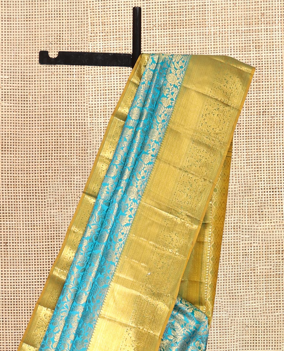 Blue Kanchipuram Wedding Silk Saree, Graced with Jacquard Design, a Contrast Border of Traditional Zari Design, Grand Pallu, and a Contrast Blouse