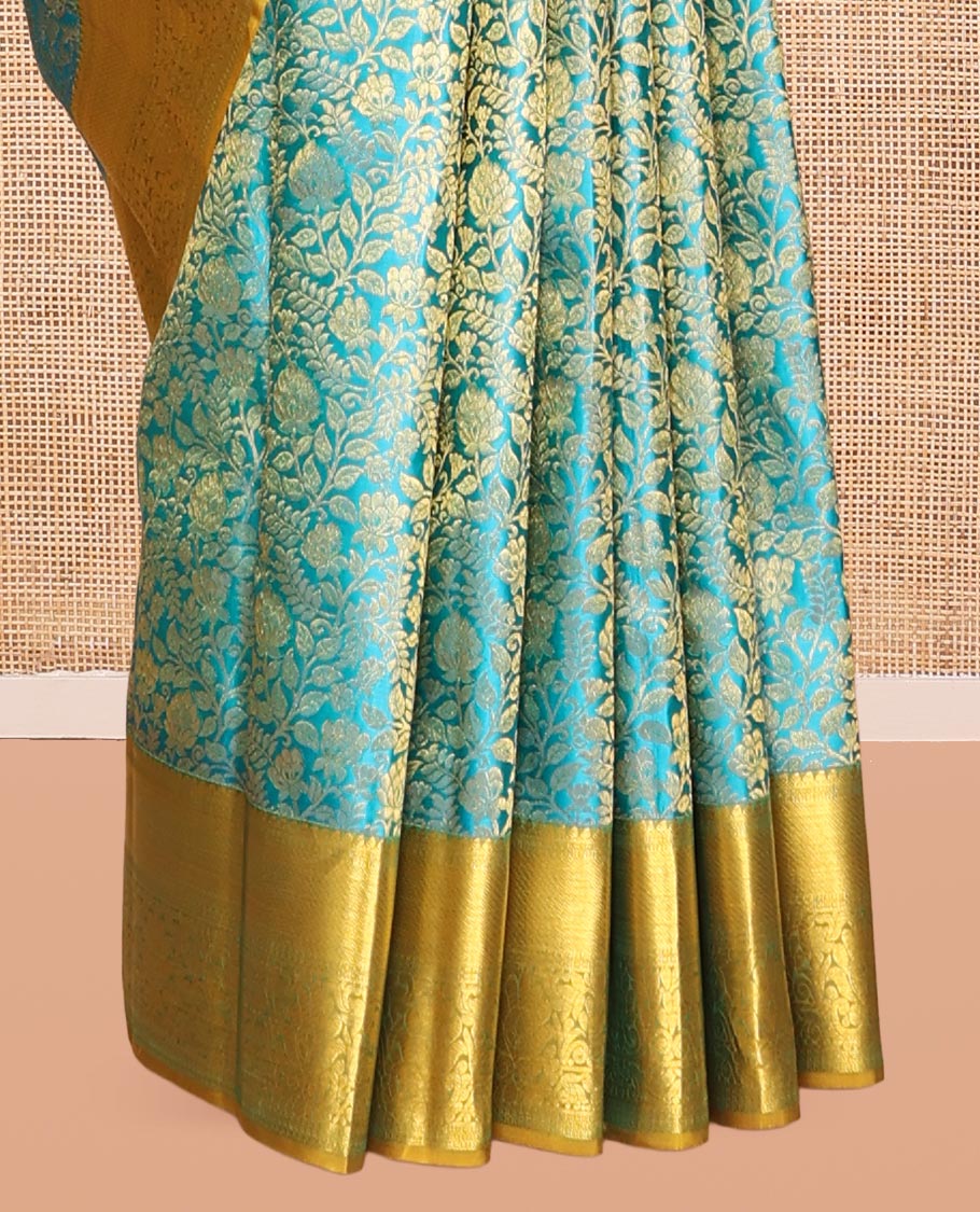 Blue Kanchipuram Wedding Silk Saree, Graced with Jacquard Design, a Contrast Border of Traditional Zari Design, Grand Pallu, and a Contrast Blouse