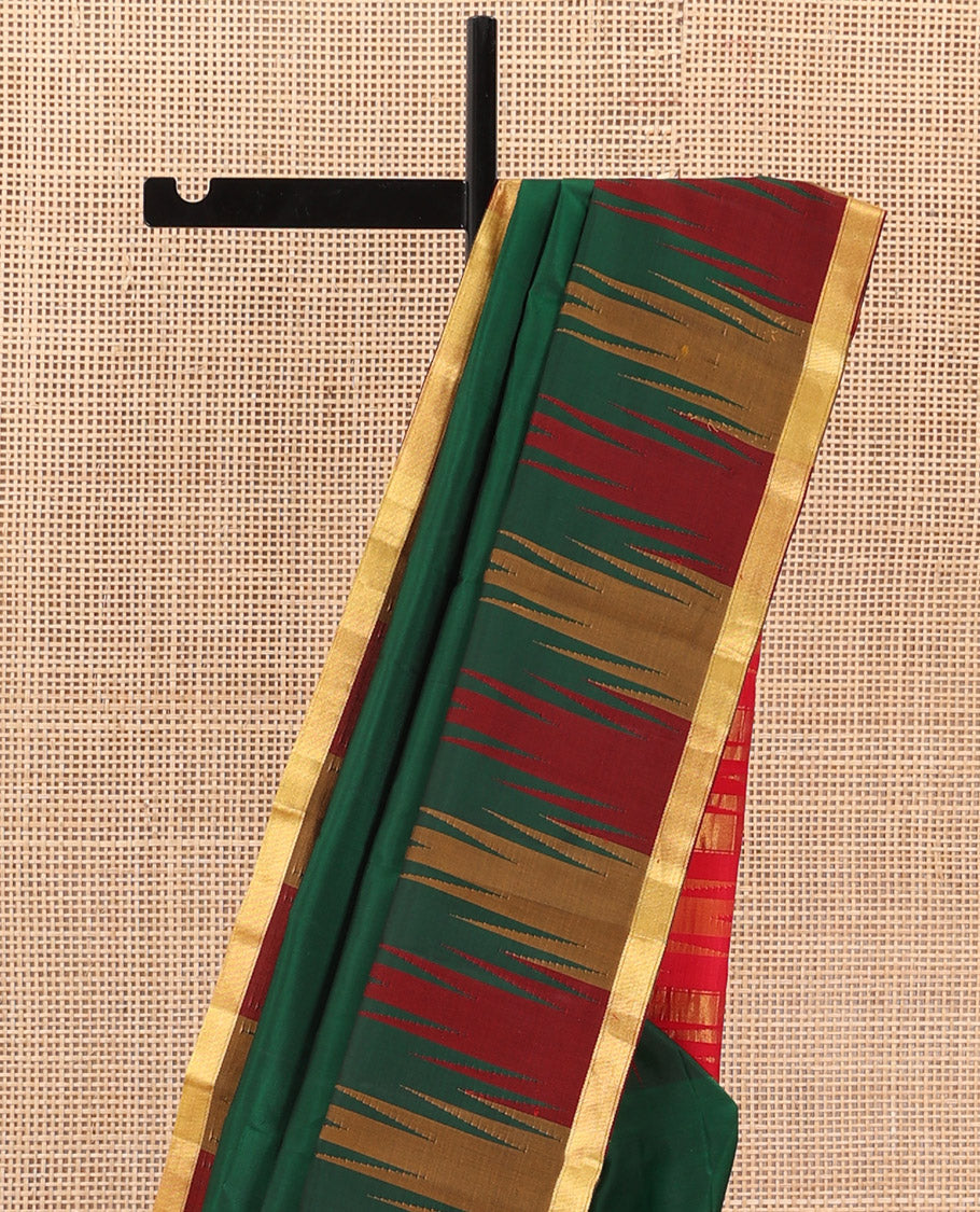 Green plain Bangalore silk saree, contrast temple zari piping border, and temple design pallu
