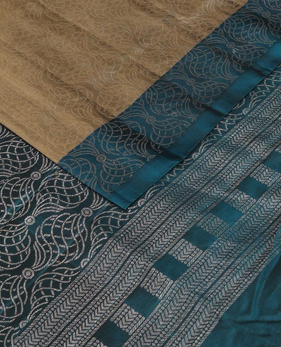 Brown geometric patterned soft silk saree, contrast border & geometric patterned pallu