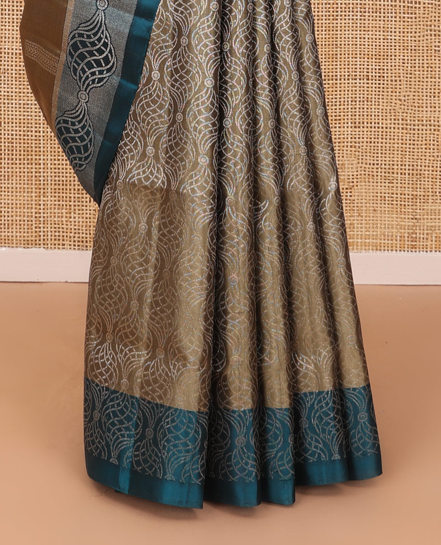 Brown geometric patterned soft silk saree, contrast border & geometric patterned pallu
