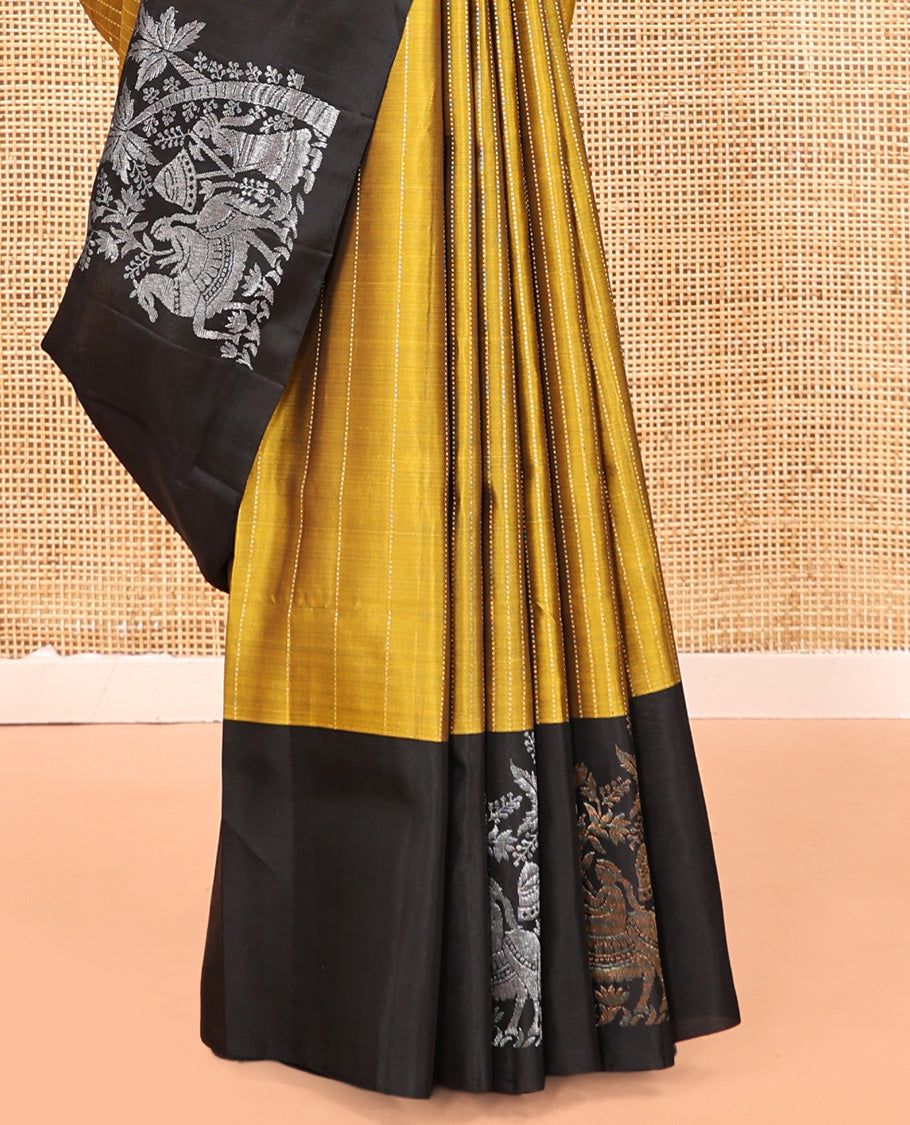 Mehendi Green Striped Mayuri Lite Silkmix, Contrast Border, Blouse