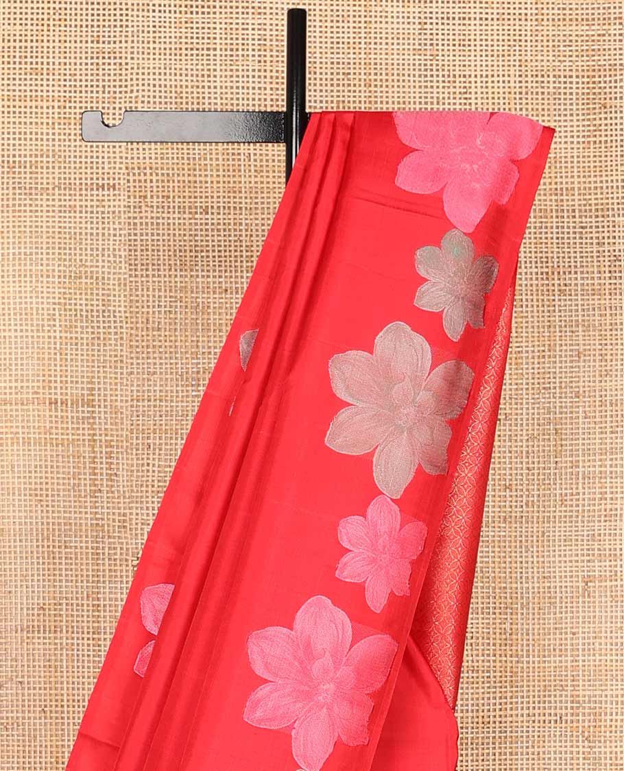 Borderless Red kancheepuram silk saree with floral design & floral design pallu
