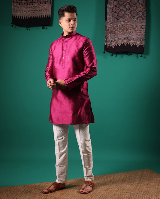 Maroon peacock eye style diamond pattern embossed full-sleeved men's kurta