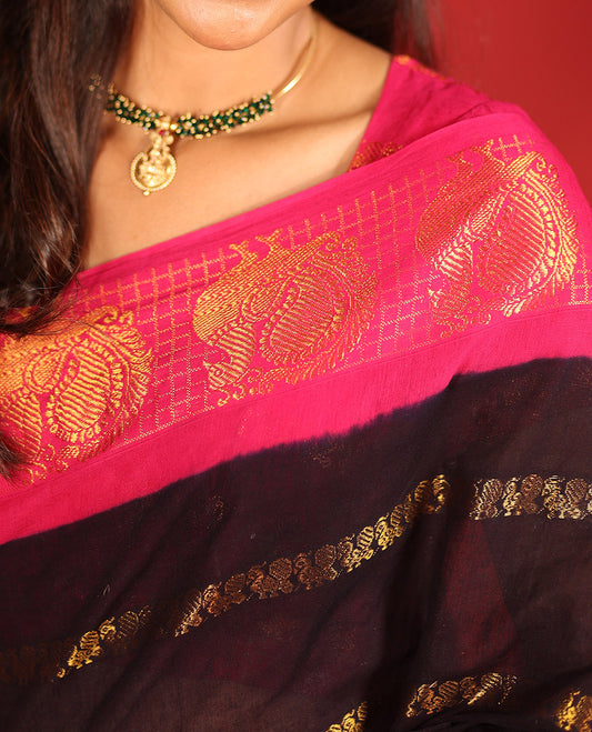Navy Blue Peacock Buttas Sungudi Cotton Saree, Contrast Checked Peacock Border, Contrast Blouse