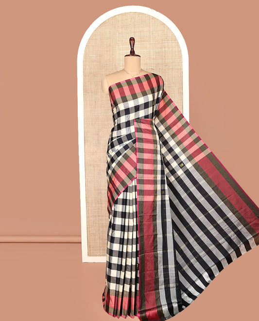 Multi-Color Aarani Gift Saree, Adorned with Checked Design on Its Body, Complemented by a Contrast Border, a Self-Pallu, and Paired with a Matching Blouse