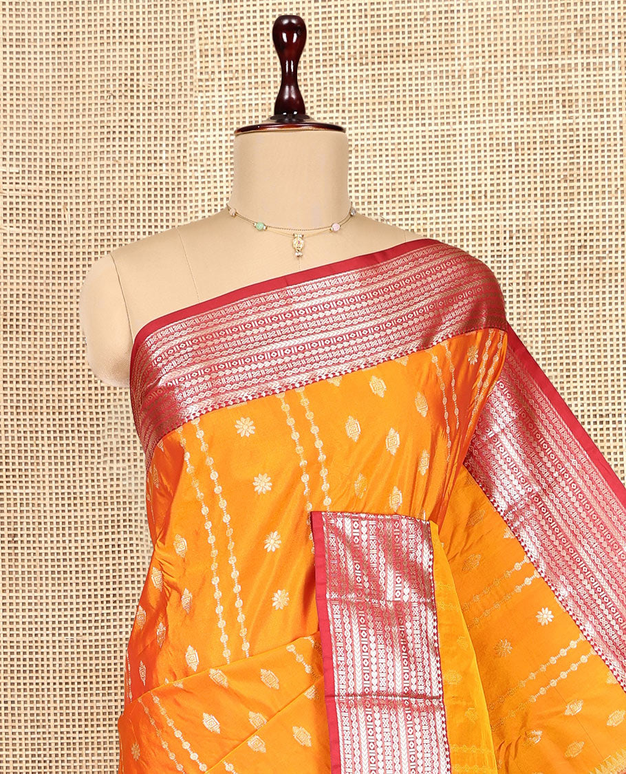 Orange Budget Silk Saree, Adorned with Zari Designs, Complemented by a Contrast Traditional Zari Border, Grand Pallu, and a Contrast Blouse