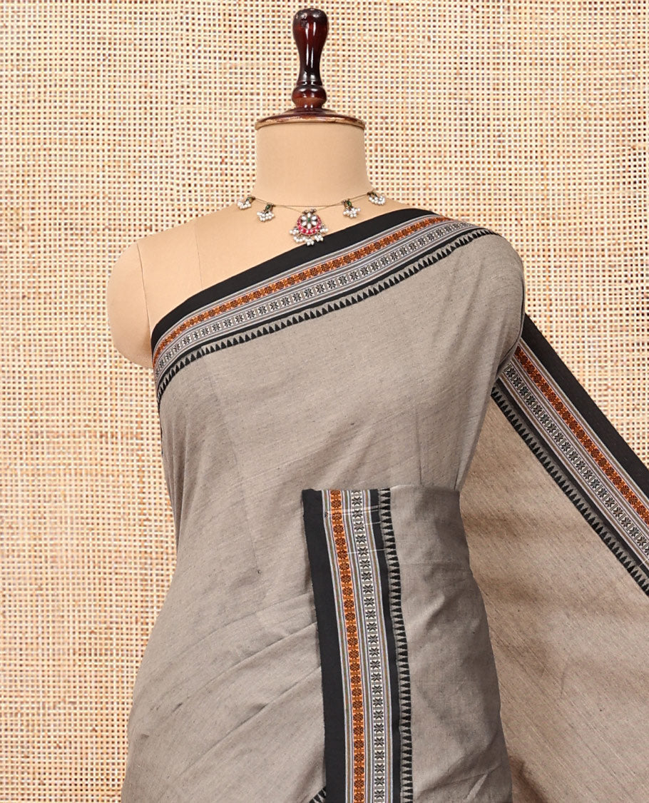 Grey Plain Narayanpet Cotton Saree, Complemented by a Contrast Traditional Thread Temple Border, Striped Pallu, and a Matching Blouse