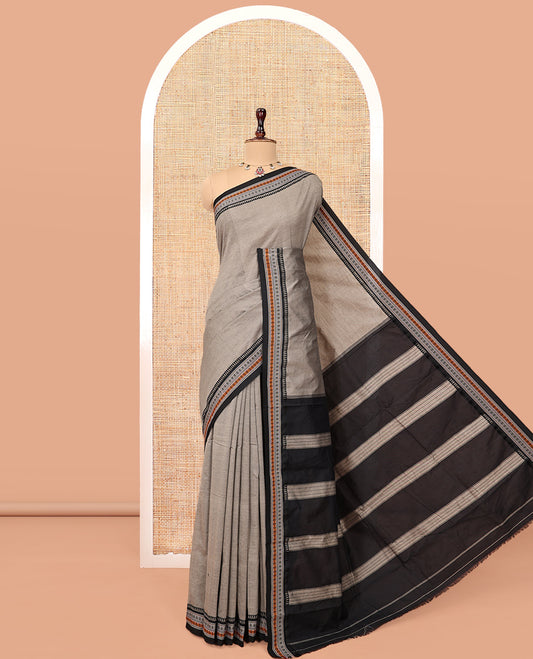 Grey Plain Narayanpet Cotton Saree, Complemented by a Contrast Traditional Thread Temple Border, Striped Pallu, and a Matching Blouse