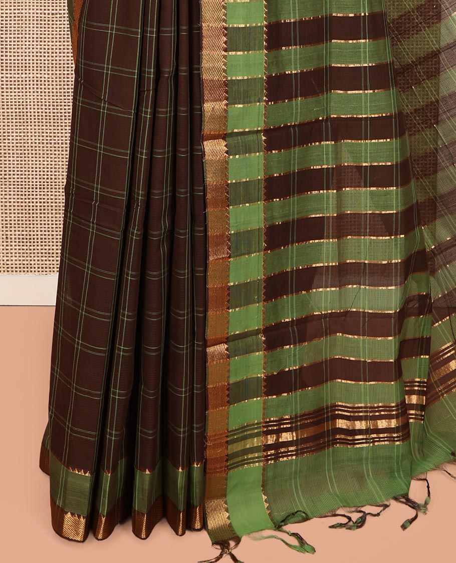 Brown Mangalgiri Cotton Saree, Adorned with Checked Design on Its Body, Complemented by Contrast Temple Border, Zari Striped Pallu, and Paired with Contrast Blouse