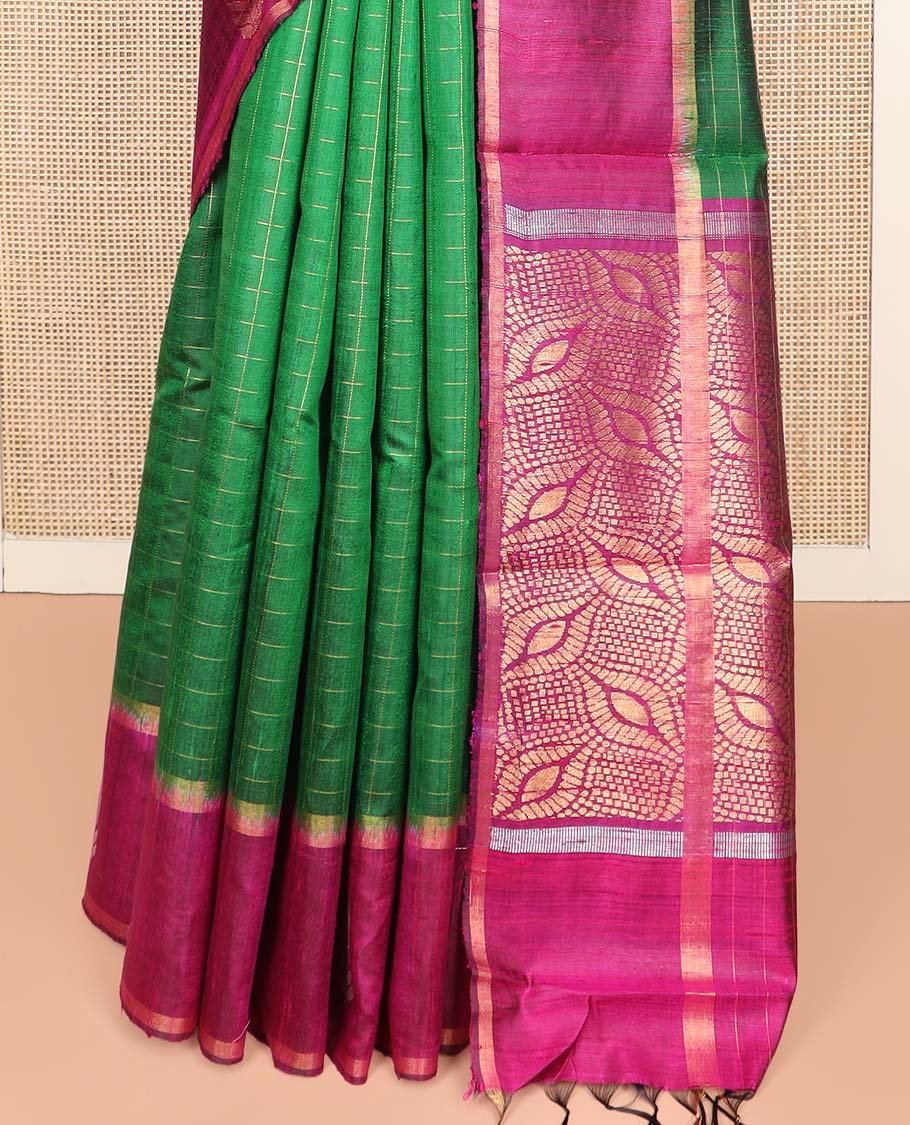 Green Dupion Silk Saree Elevated with Checks on Its Body, Complemented by a Contrast Border of Paisleys, Gleaming Pallu of Ogee Patterns, and Paired with a Contrast Blouse