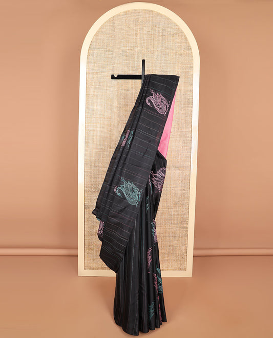 Borderless black striped, bird design kancheepuram silk saree with floral design pallu