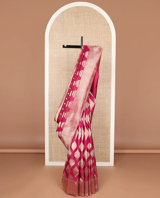 Red geometric design kancheepuram silk saree with self zari border & bhavanji pallu
