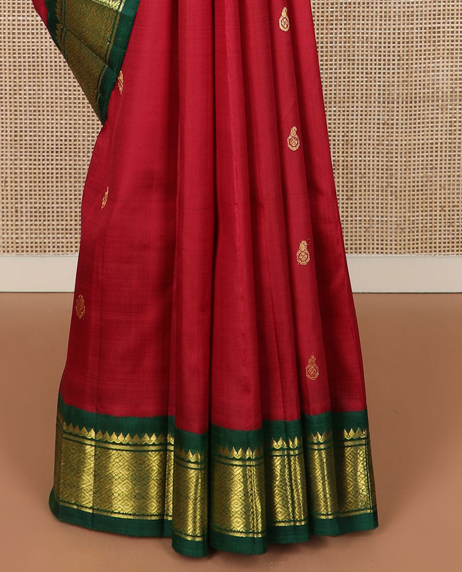 Red zari buttas Kanchipuram silk saree, contrast korvai border of thilakam mokku & jaal design & zari design pallu