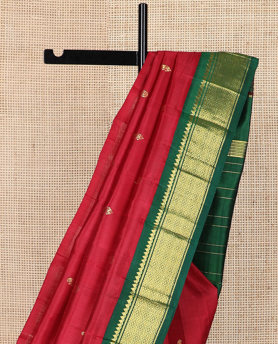 Red zari buttas Kanchipuram silk saree, contrast korvai border of thilakam mokku & jaal design & zari design pallu