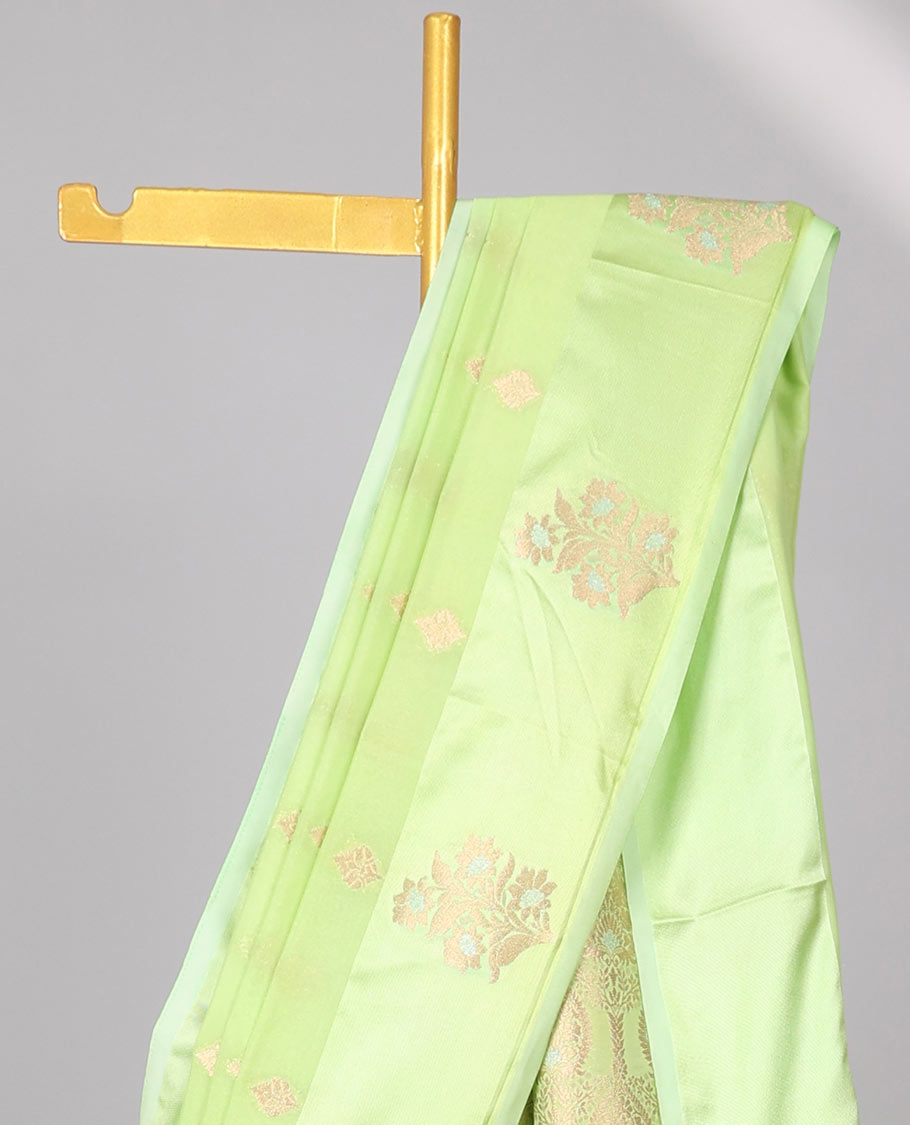 Green leaf motifs mushru silk saree with self floral design border & pallu of intricate zari design