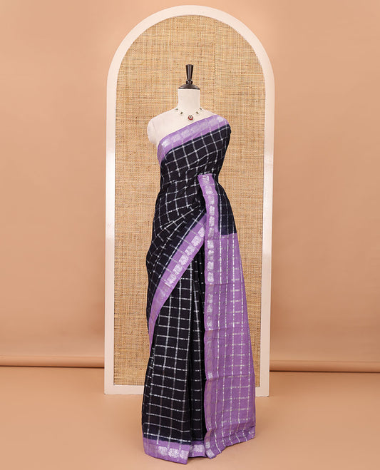 Deep purple zari checked sungudi cotton saree, contrast lavender border of zari peacock motifs & checked peacock motif lavender blouse