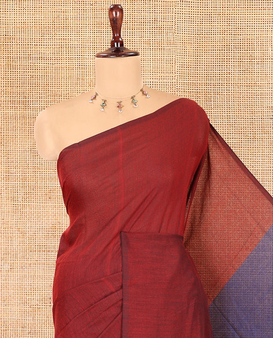 Borderless Maroon and Navy Blue Plain Khadi Mul Cotton Saree, Highlighted by Captivating Contrast Colored Pallu, and Paired with a Contrast Blouse