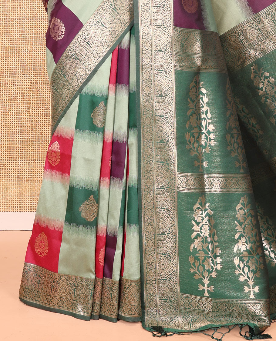 Green Elite Soft Silk Saree, Adorned with Zari Buttas and Checks, a Contrast Traditional Border, Grand Pallu, and a Contrast Blouse