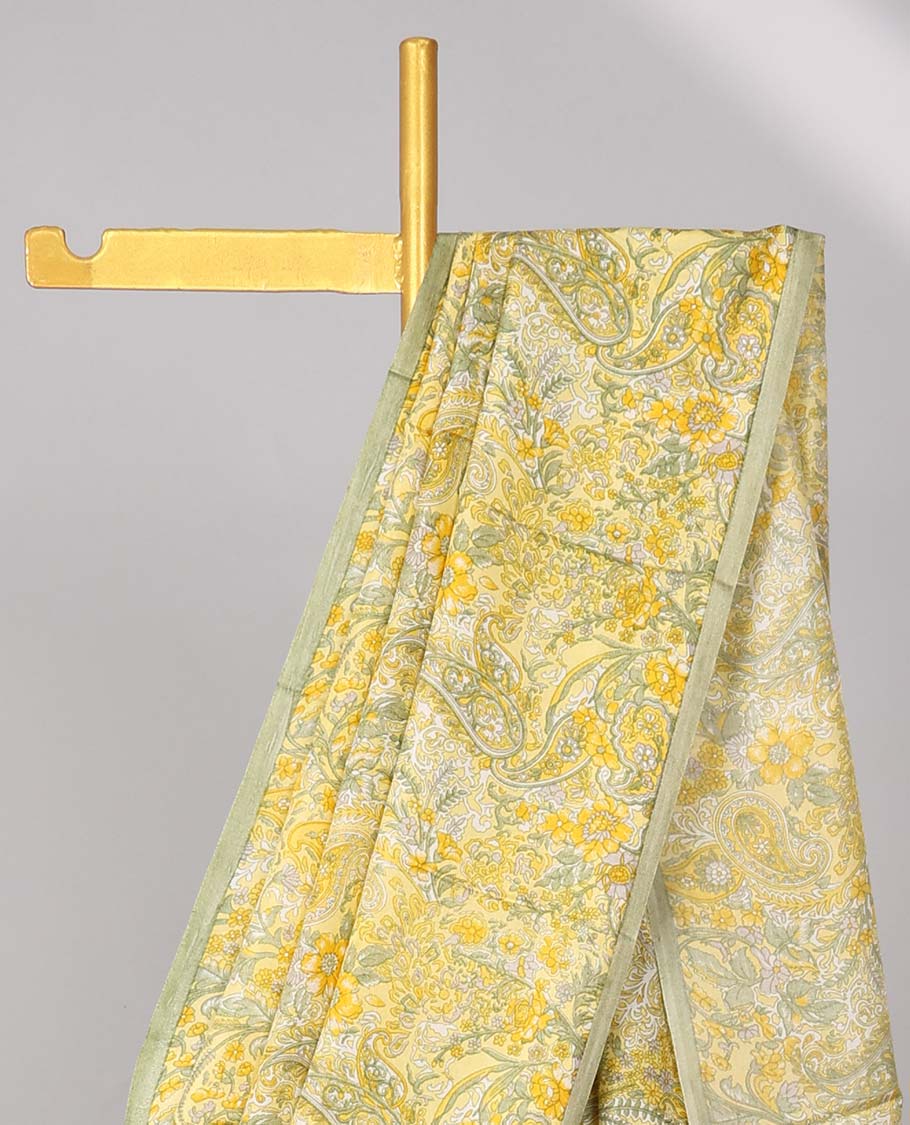 Cream floral vine design with plain border & pallu of argyle design