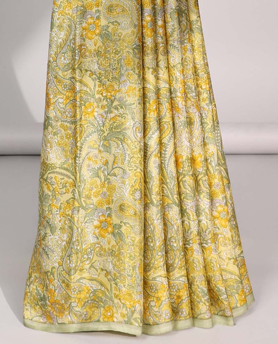 Cream floral vine design with plain border & pallu of argyle design