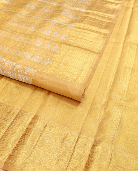 Gold zari jacquard silksaree, zari border of muthu,kodi visiry & chevron designs & bogudi,kuyil kann & zari stripes