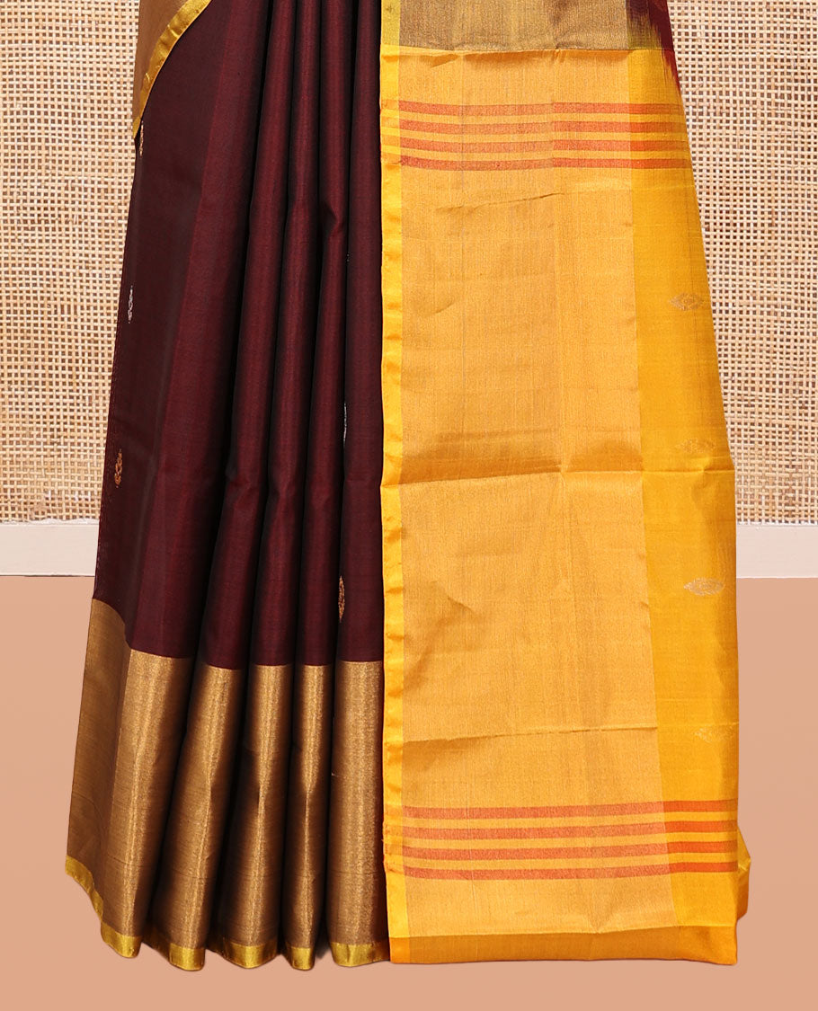 Maroon Uppada Silk Saree, Adorned with Buttas, Contrast Big Zari Border, Buttas Woven Pallu, and a Contrast Blouse