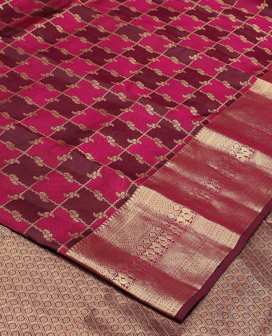 Red rangkat jacquard Kanchipuram wedding silk saree, zari border of manga, rettai neli, kuyil kann, laddu kamalam, mayil, diamond, and cross neli, and kamalam steeped pallu