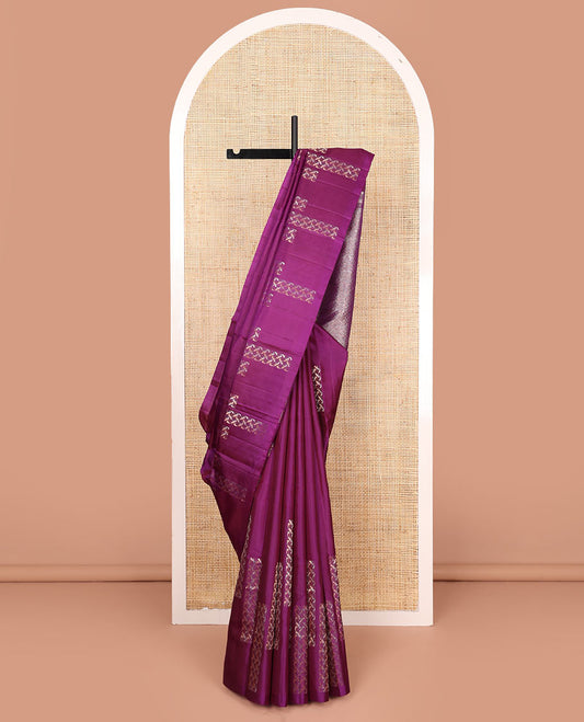 Borderless magenta manga buttas steeped soft silk saree with zari-rich jaal patterned pallu