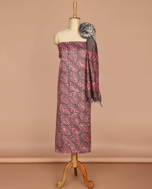 Grey with onion pink batik leaf design print bhagalpur cotton chudidhar material top with batik print cotton pants & batik leaf design print mul mul dupatta